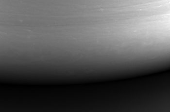 Confira a última imagem feita pela sonda Cassini antes dela cair em Saturno