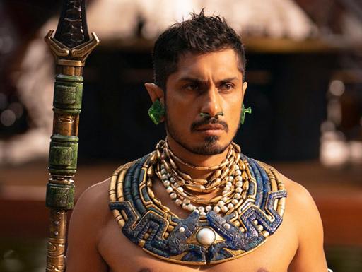 Tenoch Huerta como Namor em Pantera Negra 2