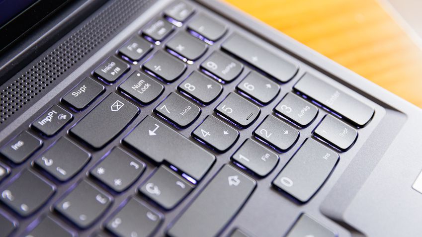 Lenovo Legion Slim 5 16IRH8