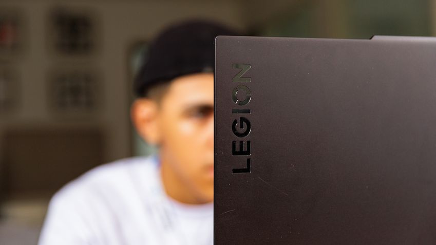 Lenovo Legion Slim 5 16IRH8