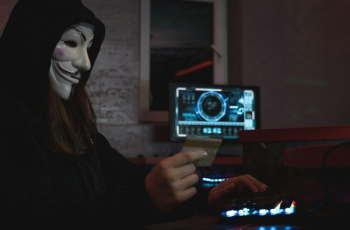 Fraude massiva clonou cartões de 4,3 milhões de pessoas em 193 países