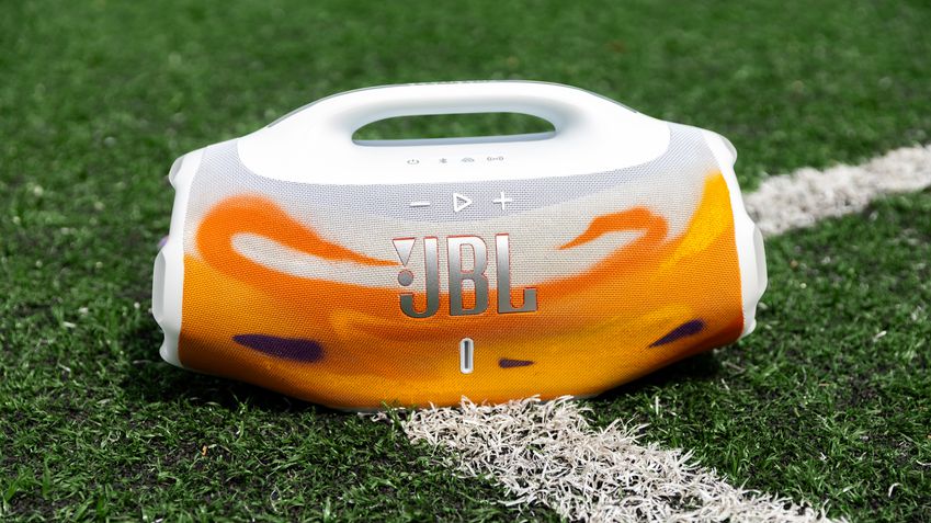 JBL Boombox 4