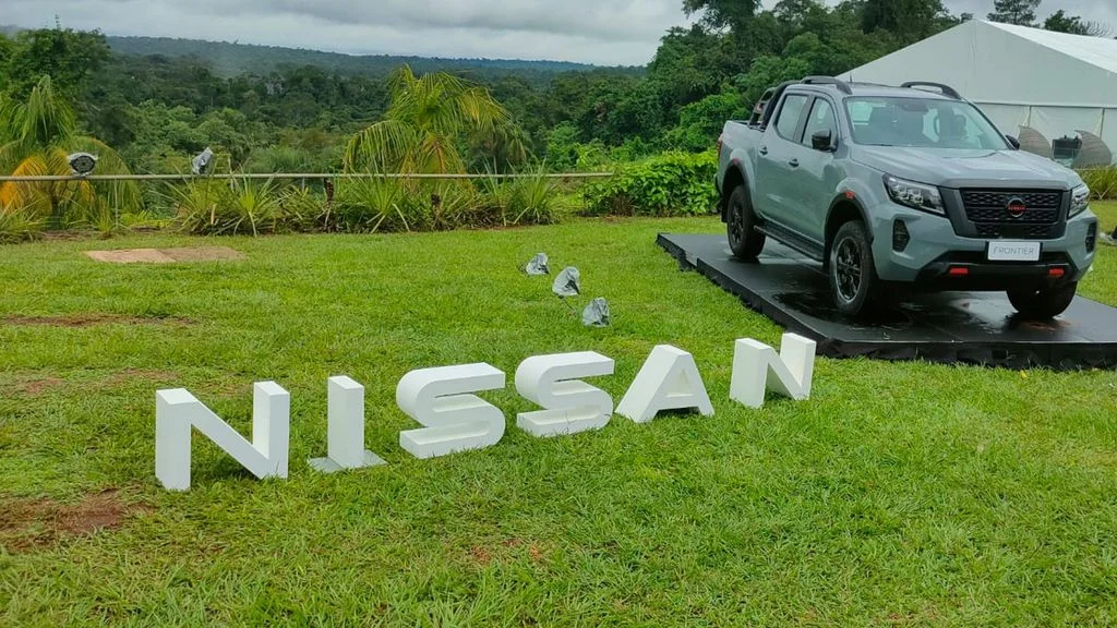 Editar informações da imagem Nissan Frontier